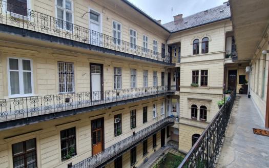Teréz körút, VI. kerület, VI. district, VI.distretto, eladó lakás, apartment for sale, appartamento in vendita, Budapest, Isaro Kft.